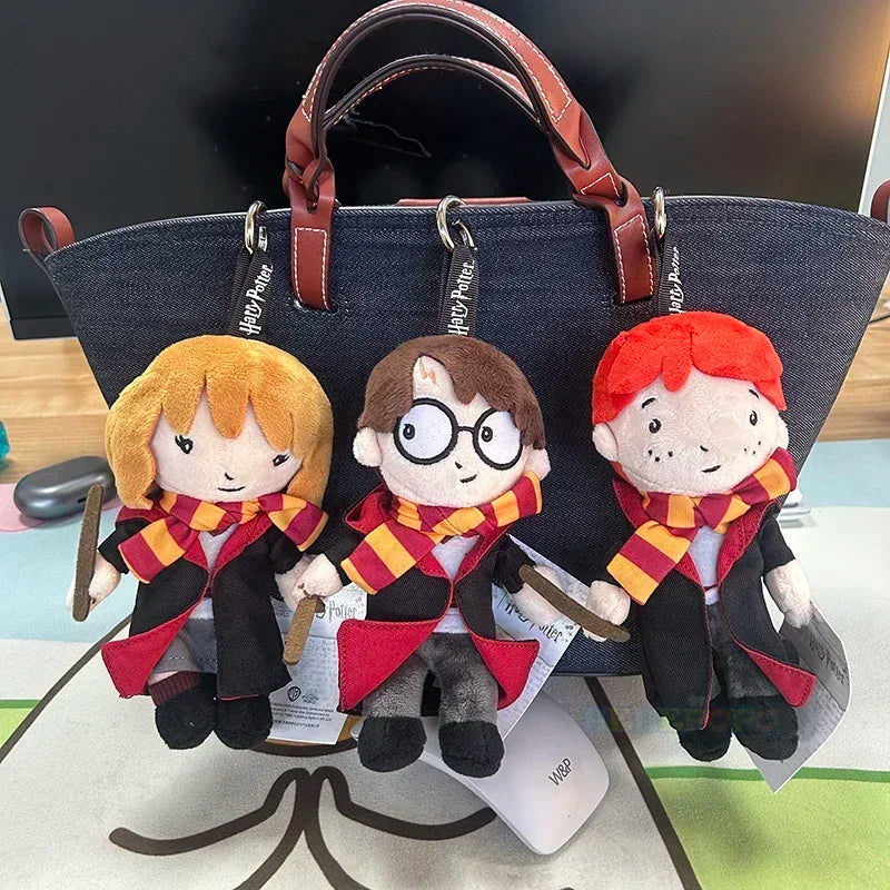 Official Harry Potter 17cm Academy Plush Backpack Ornament - Image 4