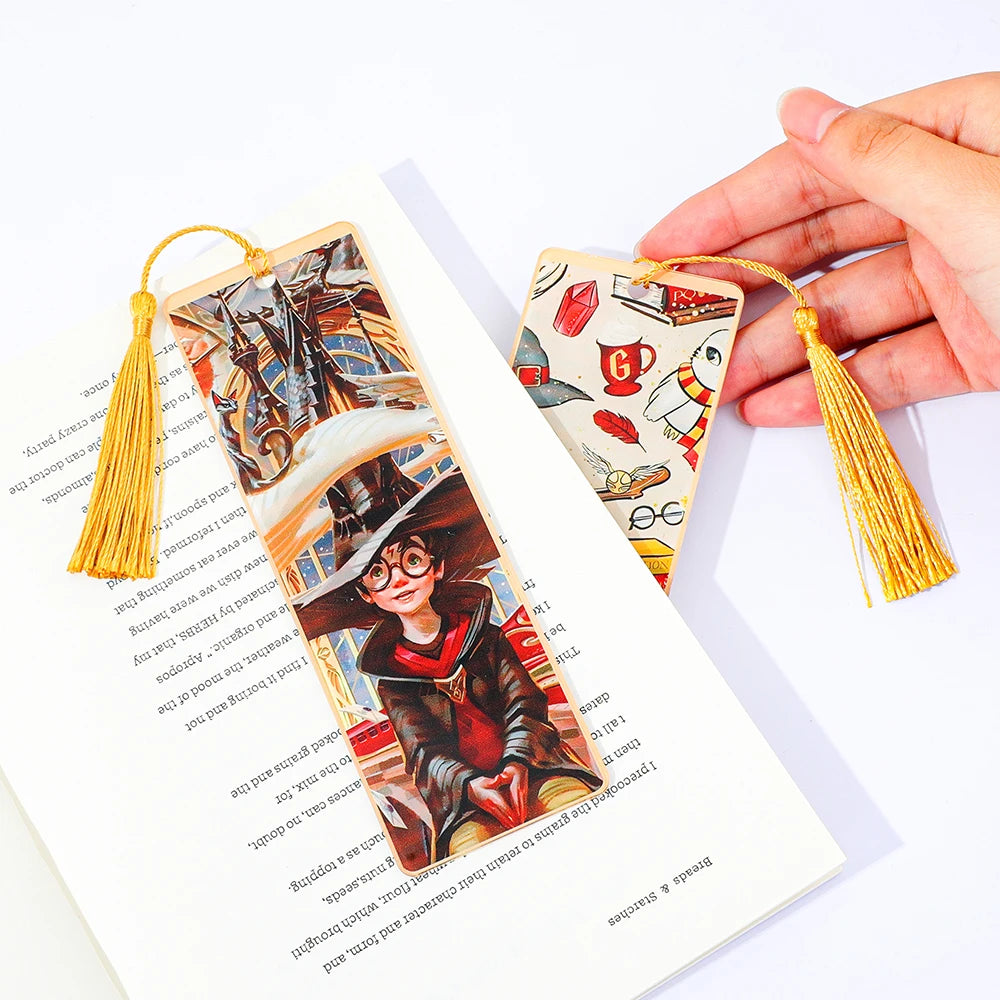 Simple Harry Potter Acrylic Bookmark - Image 6